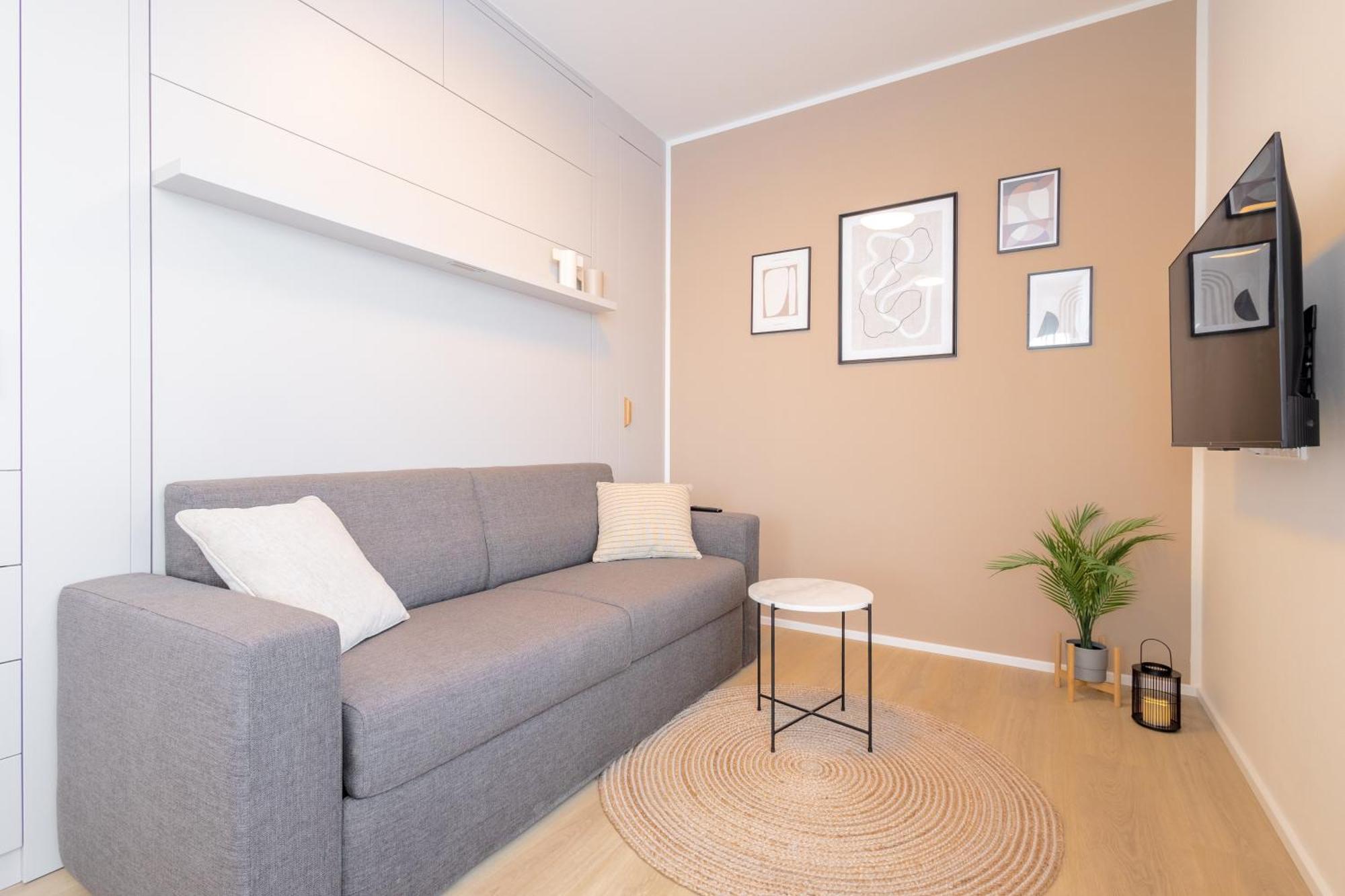 Ferienwohnung Bright 2Br - 7Th Floor, Balcony, Free Parking By Gravity Prag Exterior foto